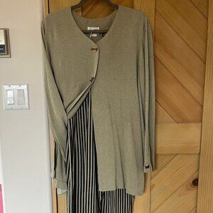 Vintage 90's Over-sized Flowy Crinkle 2-Piece Set Women's Medium